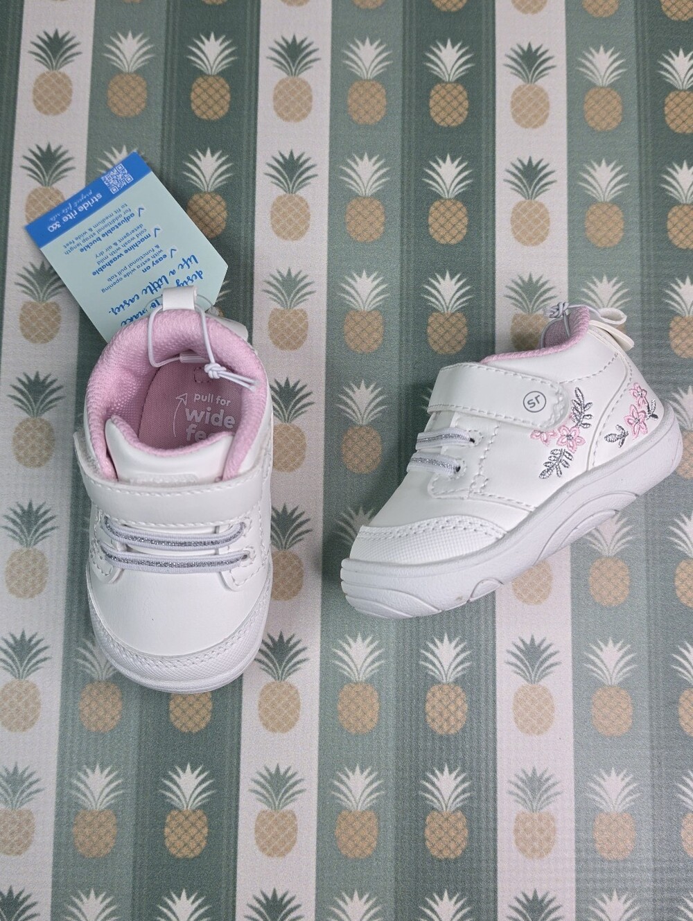 Stride Rite Taye 2.0 White and Pink Floral Sneaker
